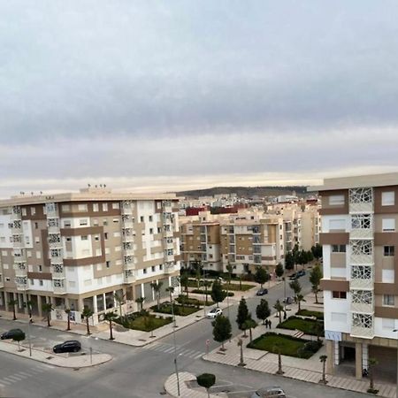 Appartement Experience De Luxe Ultime / Parking / Restaurant / Cafe / Carrefour à Oujda Extérieur photo