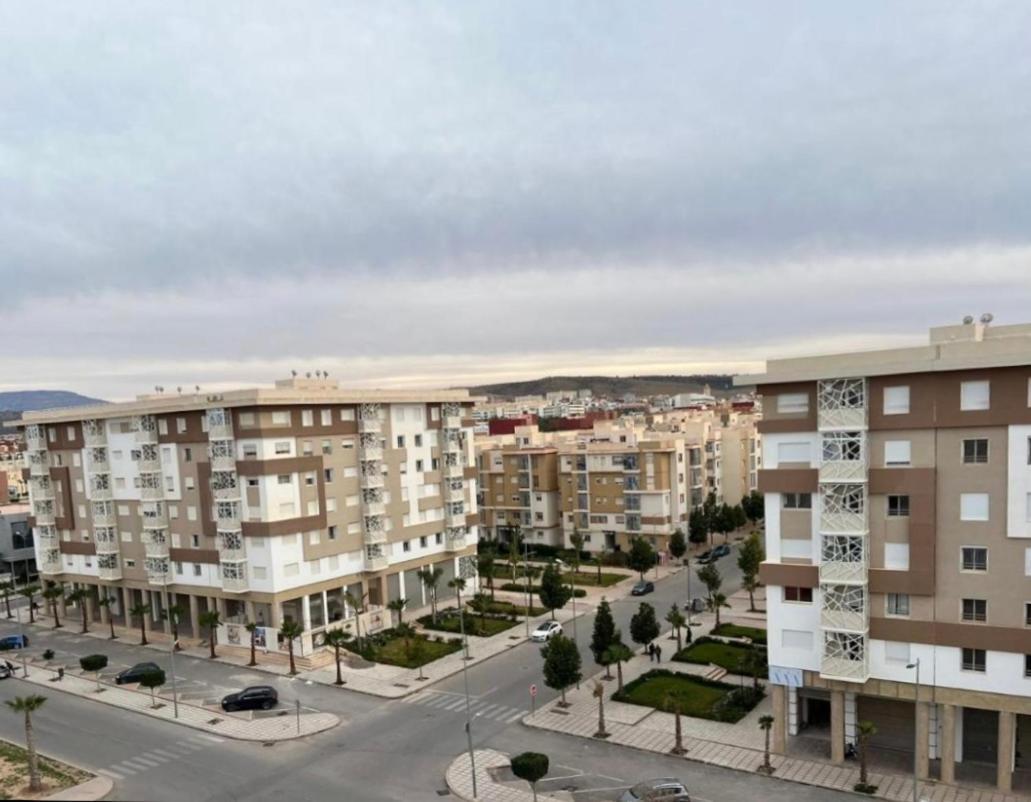 Appartement Experience De Luxe Ultime / Parking / Restaurant / Cafe / Carrefour à Oujda Extérieur photo